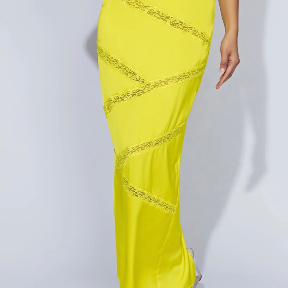 Meshki Monet Lace Skirt